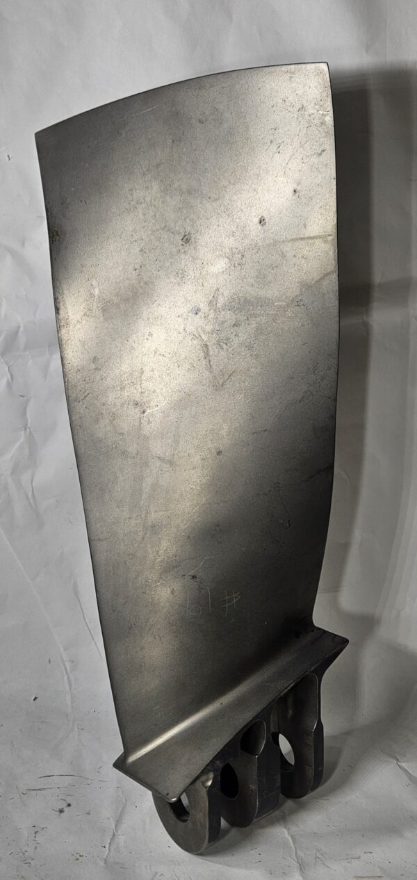 GENERAL ELECTRIC CF-34 FAN BLADE (FOR ART)